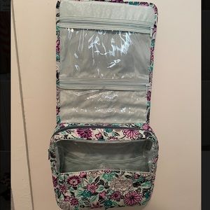 Verá Brandley cosmetic bag